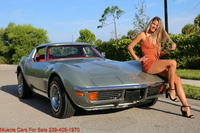 Chevrolet Corvette 1972 image number 11