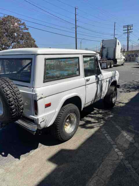 Ford Bronco 1974 image number 17