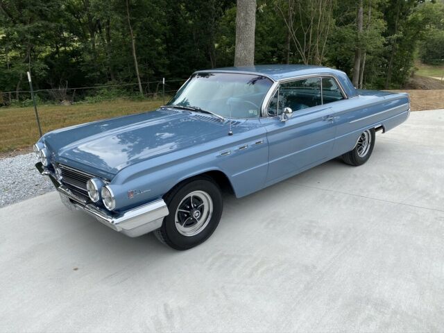 Buick LeSabre 1962 image number 0