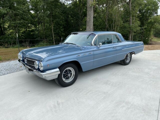 Buick LeSabre 1962 image number 1