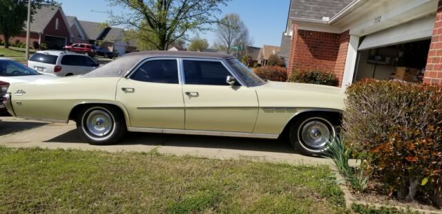 Buick LeSabre 1970 image number 13