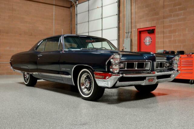 Pontiac Grand Prix 1965 image number 0