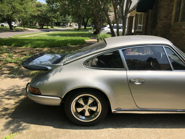 Porsche 911 1970 image number 45