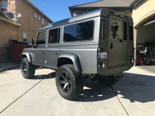 Land Rover Defender 1901 image number 20