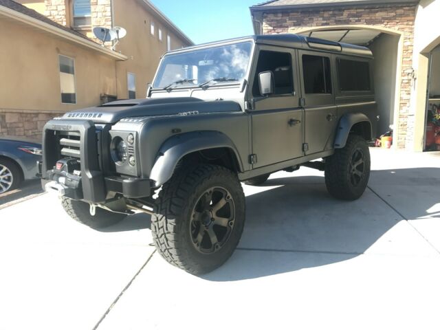 Land Rover Defender 1901 image number 34