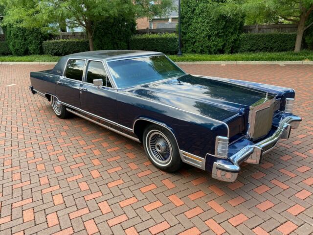 Lincoln Continental 1979 image number 0