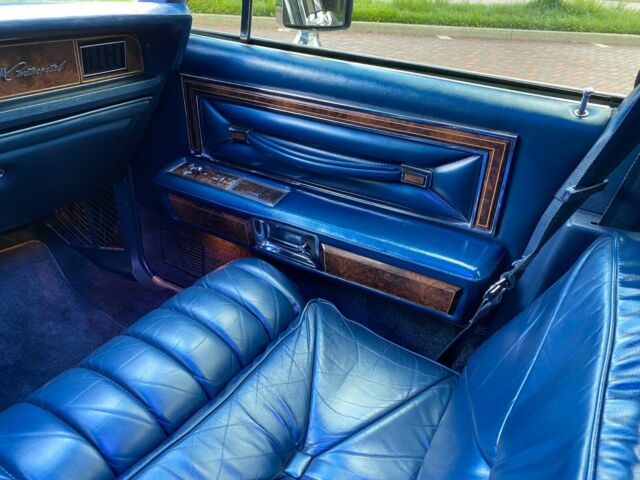 Lincoln Continental 1979 image number 10