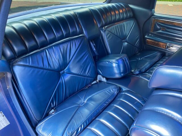 Lincoln Continental 1979 image number 19