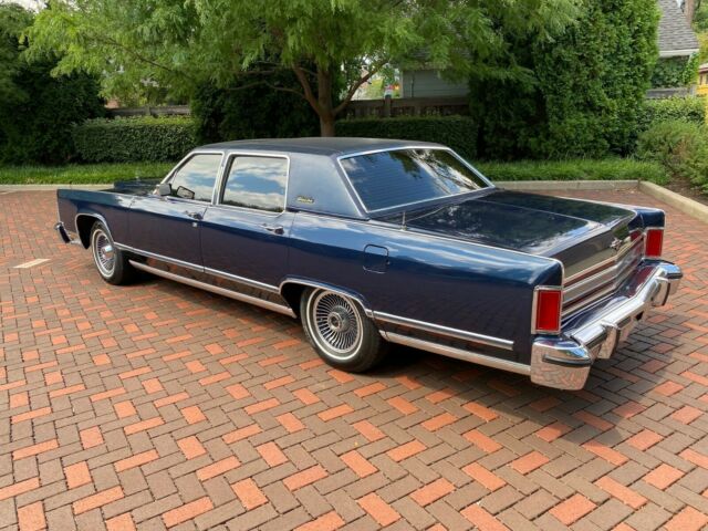 Lincoln Continental 1979 image number 30