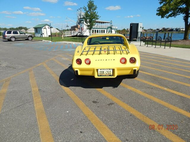 Chevrolet Corvette 1975 image number 42