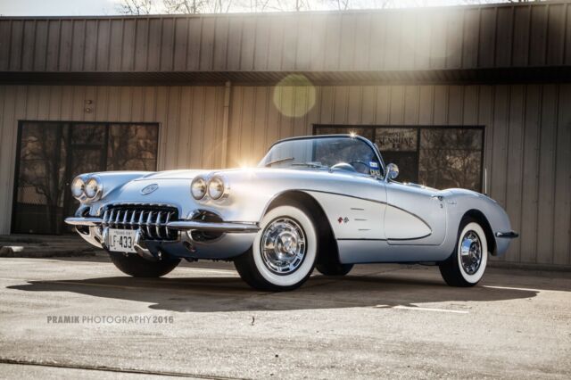 Chevrolet Corvette 1959 image number 0