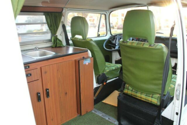 Volkswagen Bus/Vanagon 1978 image number 29