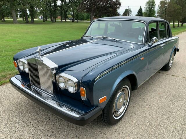 Rolls-Royce Silver Shadow 1975 image number 10