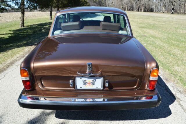 Rolls-Royce Silver Shadow 1974 image number 7