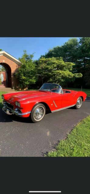 Chevrolet Corvette 1962 image number 0