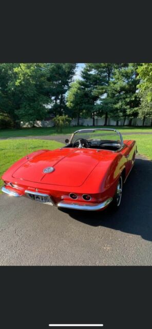 Chevrolet Corvette 1962 image number 1