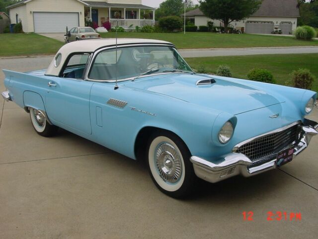 Ford Thunderbird 1957 image number 16