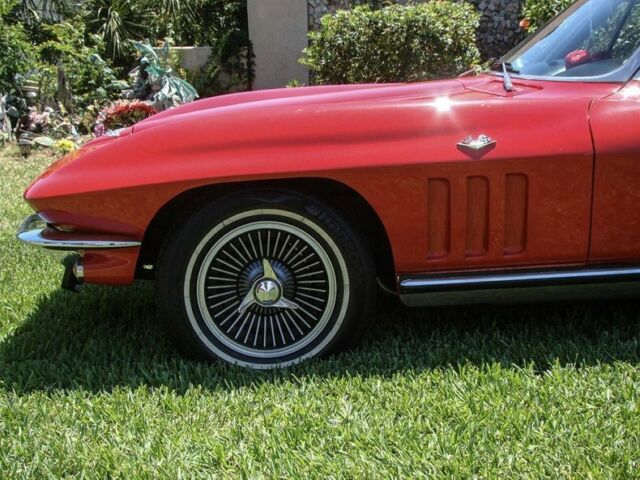 Chevrolet Corvette 1965 image number 23