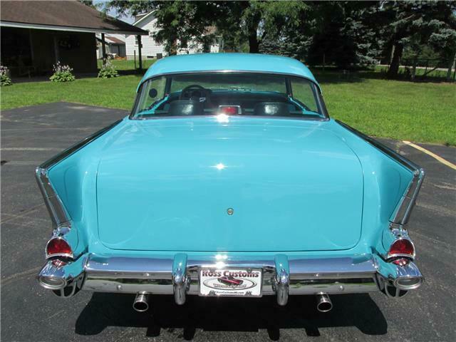 Chevrolet Bel Air - 2 door/Hardtop 1957 image number 18