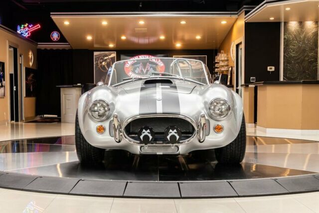 Shelby Cobra 1965 image number 29