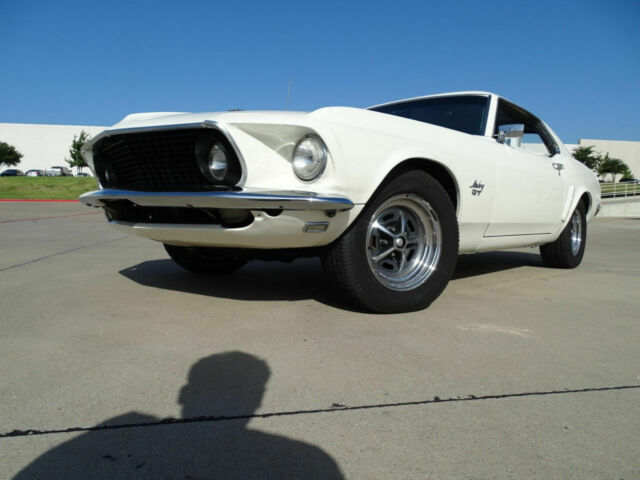 Ford Mustang 1969 image number 21