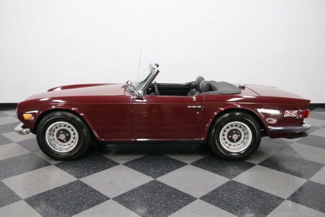 Triumph TR-6 1972 image number 2