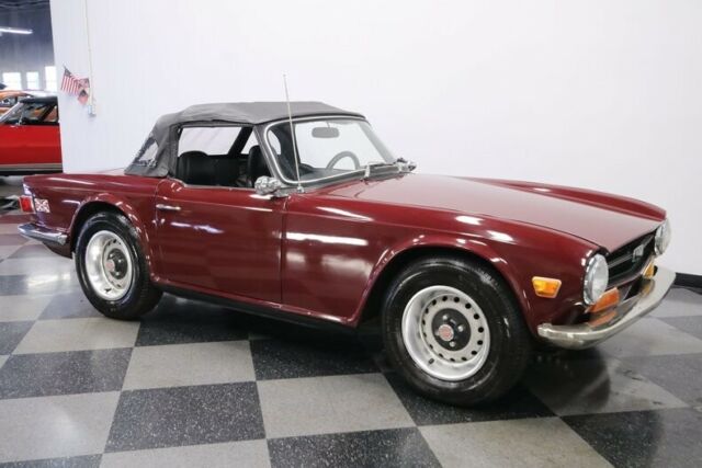 Triumph TR-6 1972 image number 40