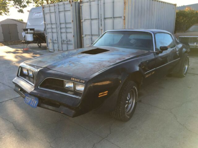 Pontiac Trans Am 1977 image number 0