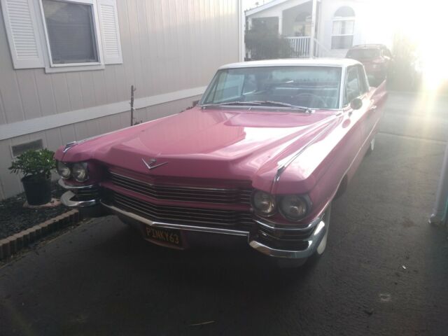 Cadillac Series 62 1963 image number 23