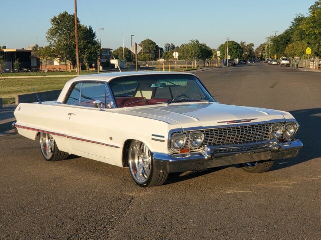 Chevrolet Impala 1963 image number 12