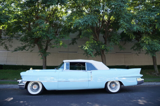 Cadillac Eldorado Biarritz Convertible 1956 image number 2