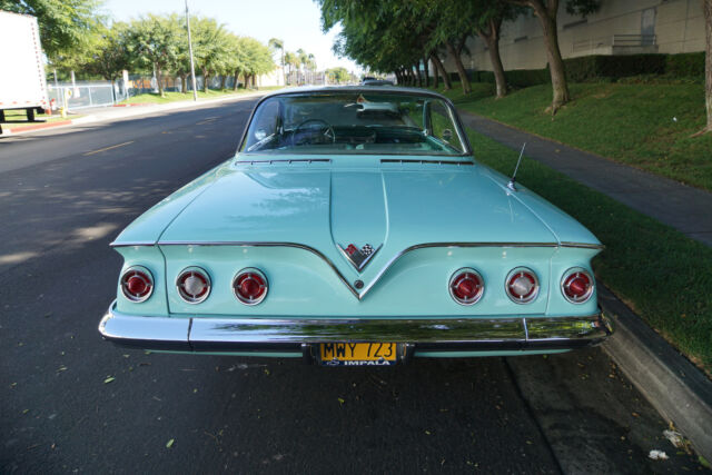 Chevrolet Impala 2 Door Hardtop Custom 1961 image number 7