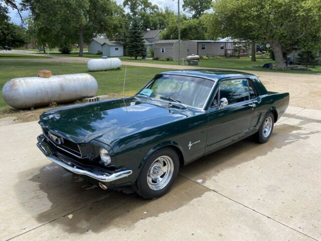 Ford Mustang 1966 image number 2