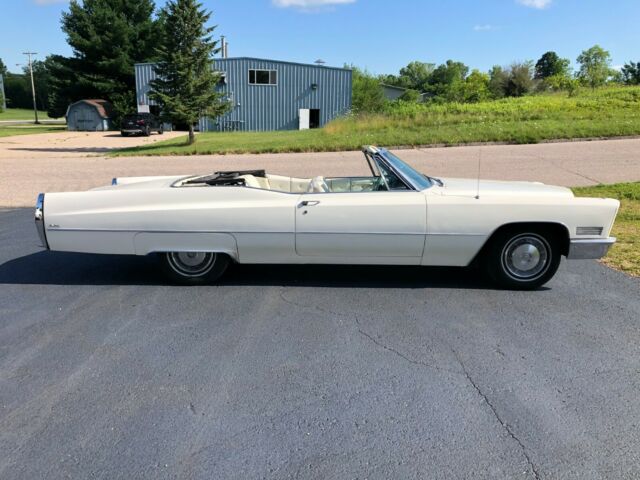 Cadillac DeVille 1967 image number 1