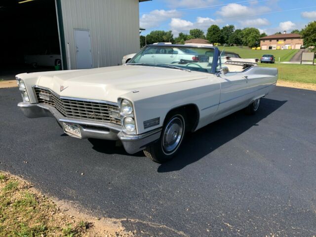 Cadillac DeVille 1967 image number 22