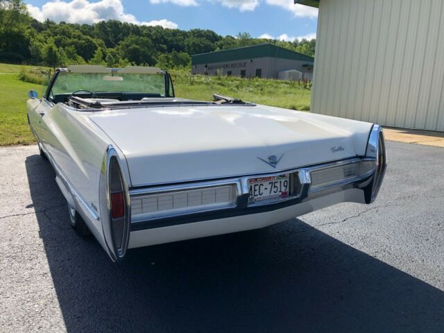 Cadillac DeVille 1967 image number 25