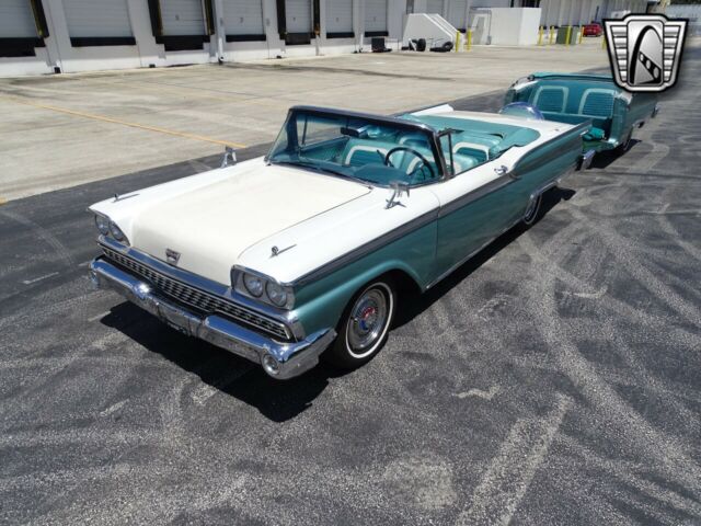 Ford Galaxie 1959 image number 37