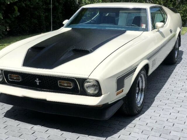 Ford Mustang 1971 image number 14