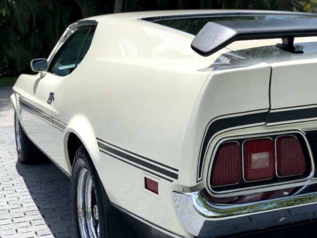 Ford Mustang 1971 image number 31