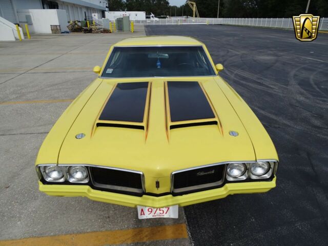 Oldsmobile Cutlass 1970 image number 28