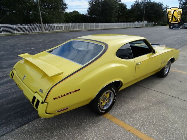 Oldsmobile Cutlass 1970 image number 30