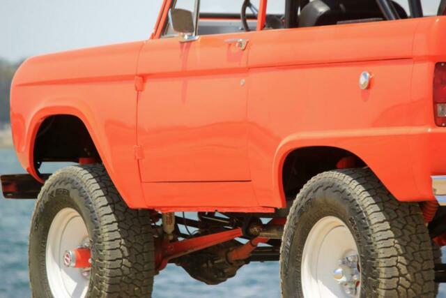 Ford Bronco 1973 image number 16