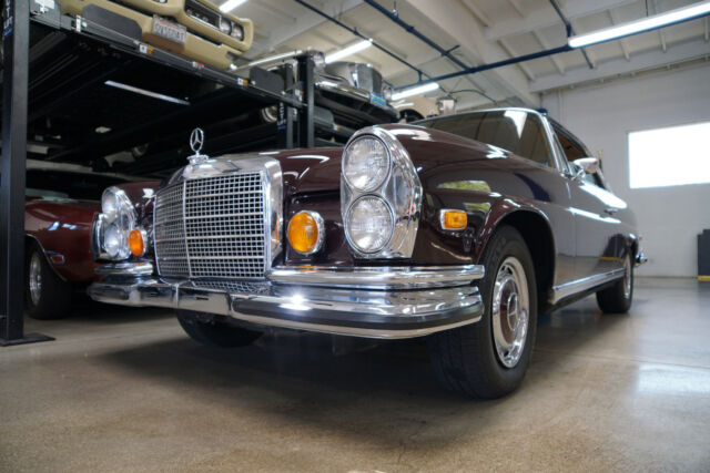 Mercedes-Benz 280SE 3.5 V8 2 Door Coupe 1971 image number 3