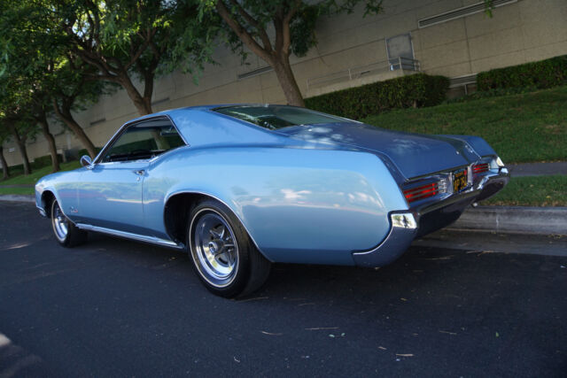 Buick Riviera GS 430/360HP V8 2 Dr Hardtop with 31K orig 1967 image number 10