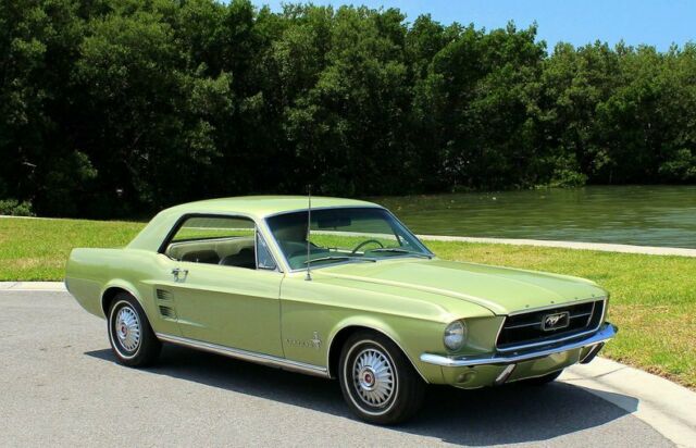 Ford Mustang 1967 image number 18