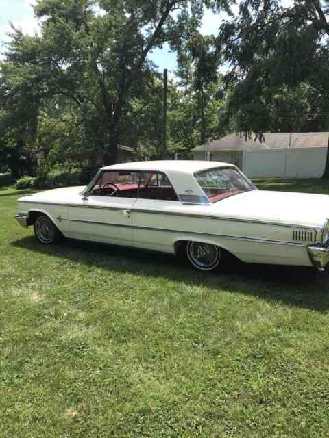 Ford Galaxie 500 XL 1963 image number 1