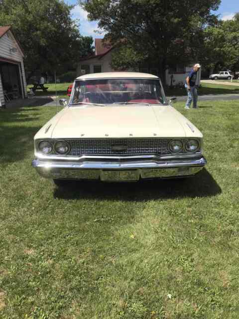 Ford Galaxie 500 XL 1963 image number 15