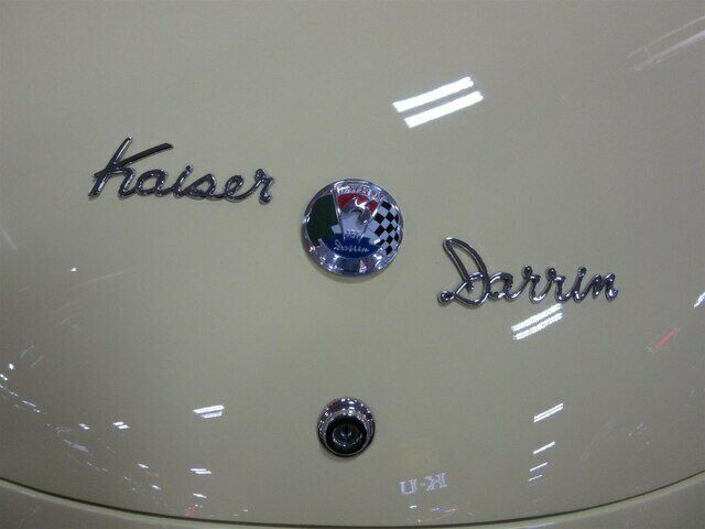 Kaiser Darrin 1954 image number 33