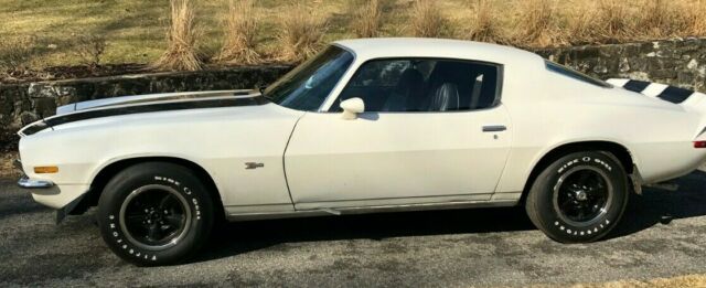 Chevrolet Camaro 1972 image number 2