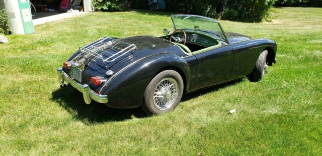 MG MGA 1962 image number 28